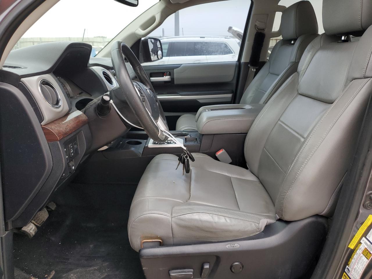 5TFFW5F19HX216776 2017 Toyota Tundra Crewmax Limited