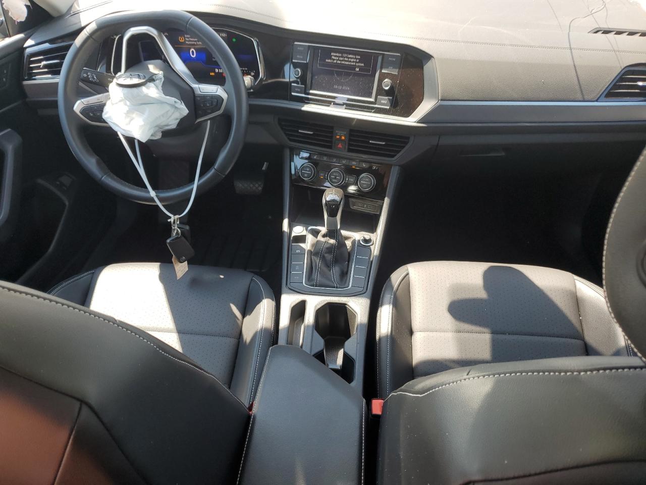 3VW7M7BU9NM030918 2022 Volkswagen Jetta Se