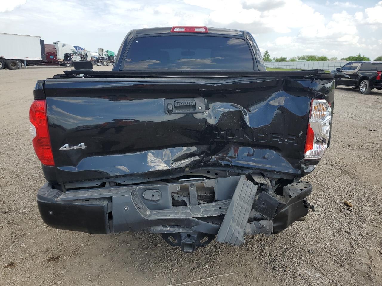 5TFAW5F19HX586443 2017 Toyota Tundra Crewmax 1794