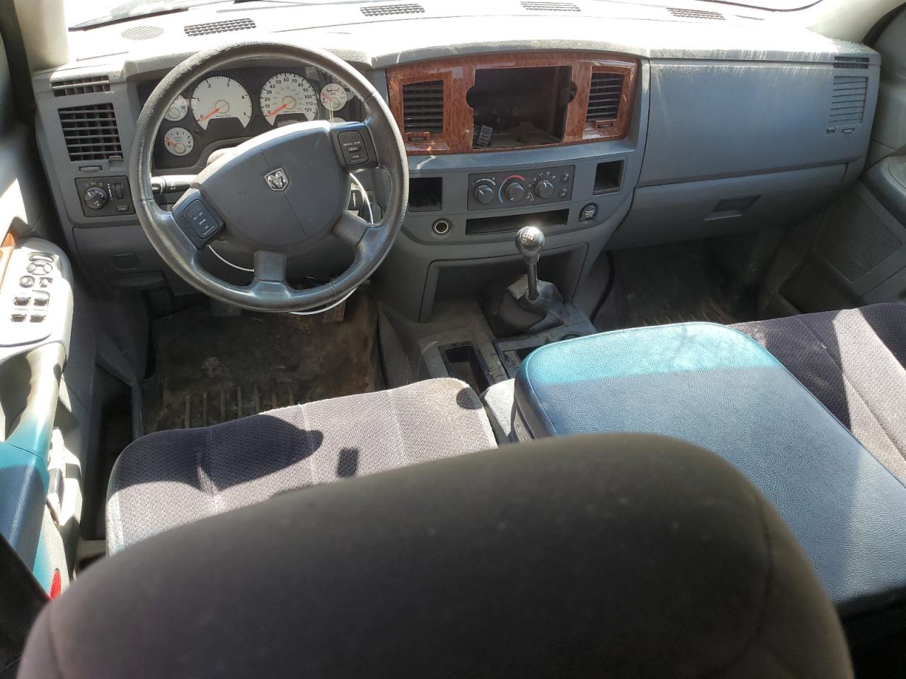 3D7LL38CX6G132813 2006 Dodge Ram 3500 St