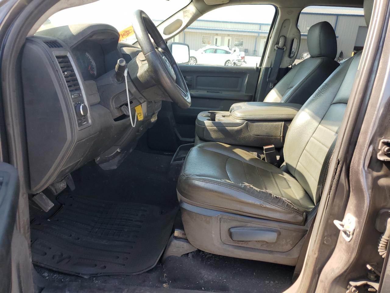 1C6RR7KT7FS704018 2015 Ram 1500 St