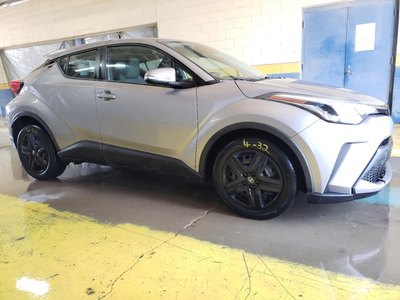 NMTKHMBX5LR106561 2020 Toyota C-Hr Xle