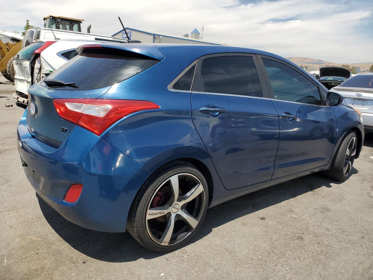 2016 Hyundai Elantra Gt vin: KMHD35LH2GU260406