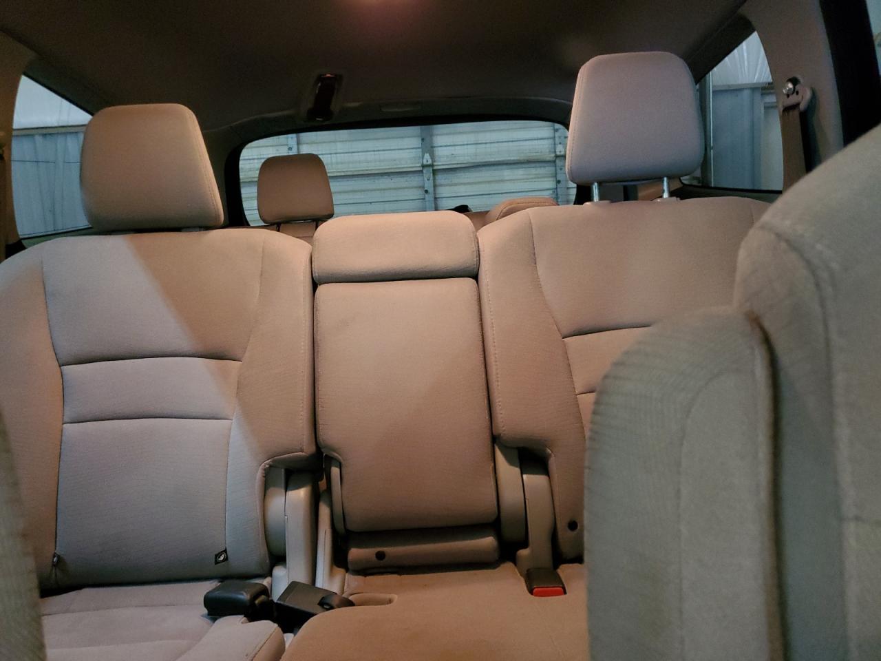 5FNYF5H16JB030781 2018 Honda Pilot Lx