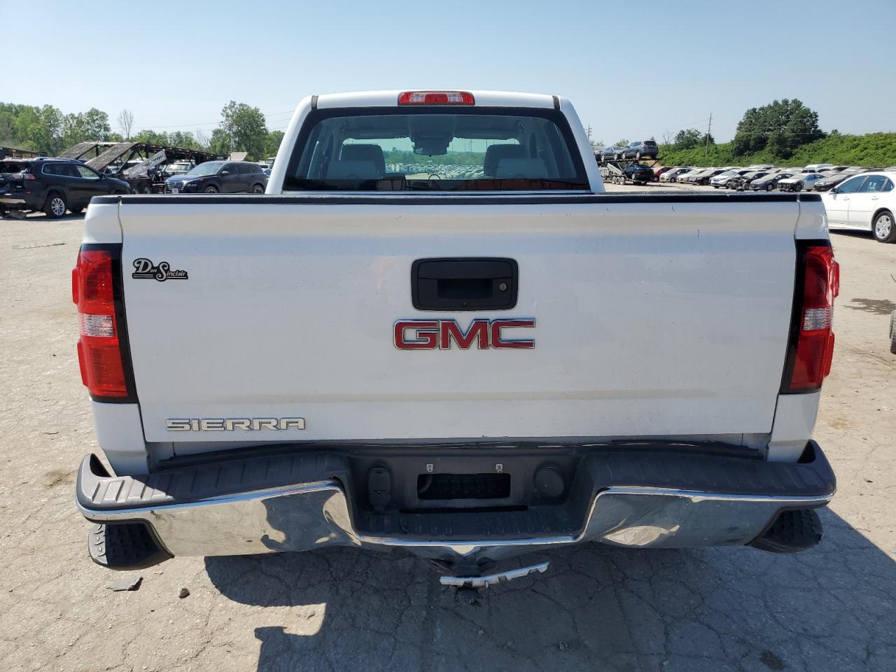 1GTR1LEC7JZ265827 2018 GMC Sierra C1500