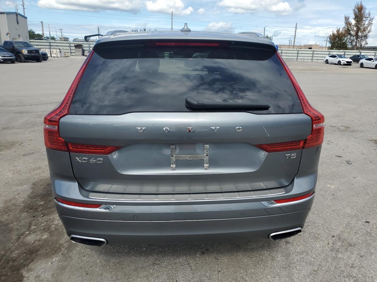 YV4102DL2M1759993 2021 Volvo Xc60 T5 Inscription