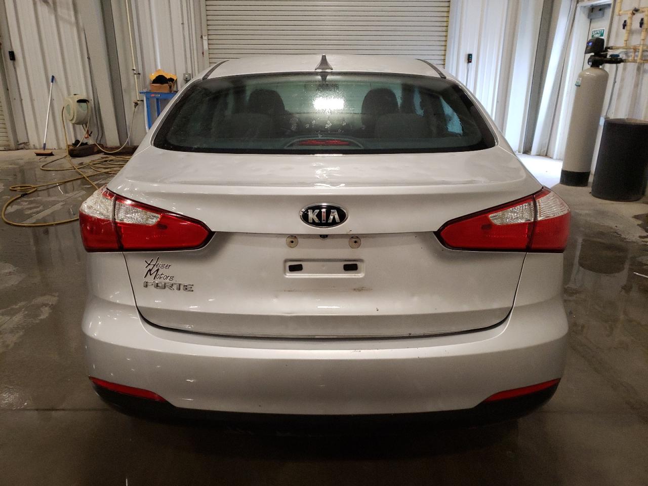 KNAFX4A6XG5590623 2016 Kia Forte Lx