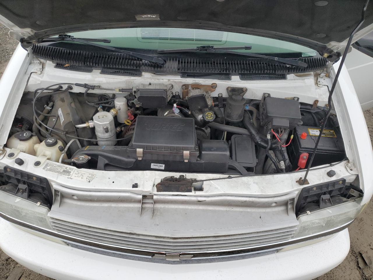 1GNDM19X32B144233 2002 Chevrolet Astro