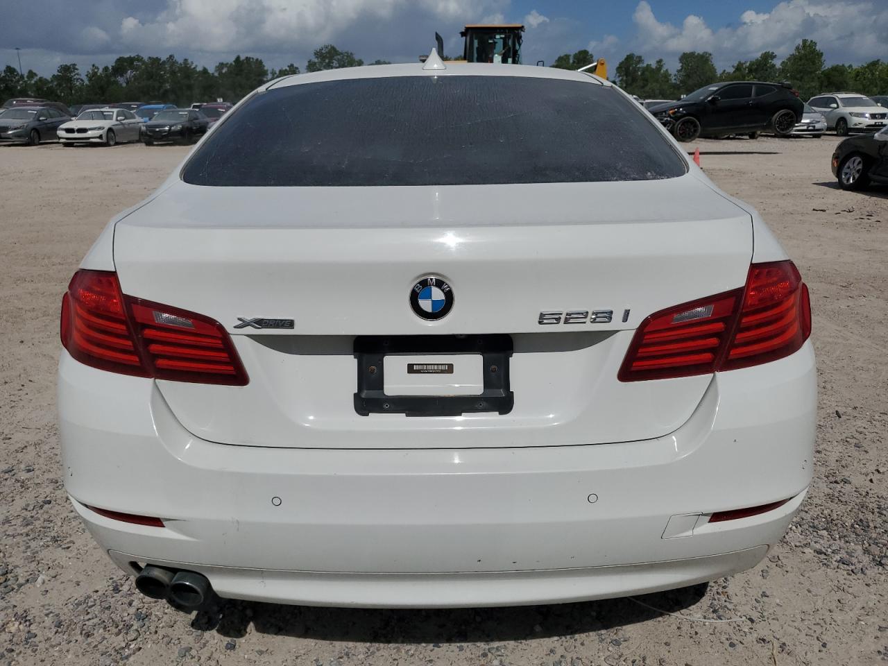 WBA5A7C56FD625553 2015 BMW 528 Xi