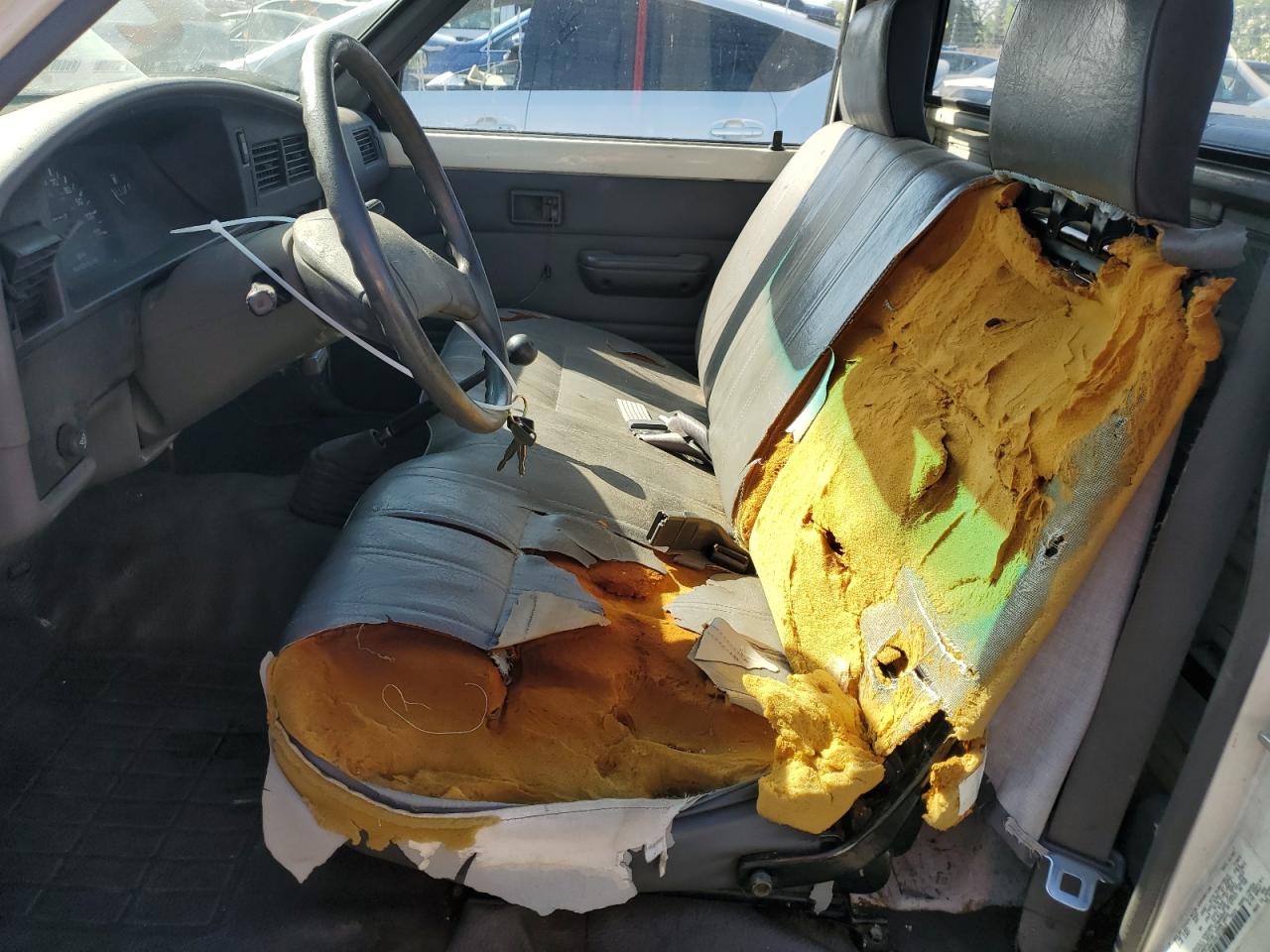 JT4RN81R4K0012613 1989 Toyota Pickup 1/2 Ton Short Wheelbase