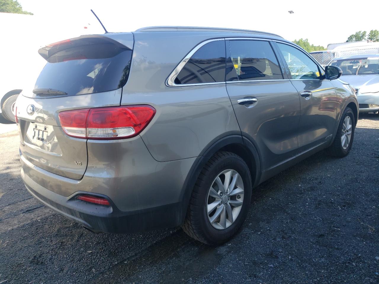 2017 Kia Sorento Lx vin: 5XYPGDA56HG191764