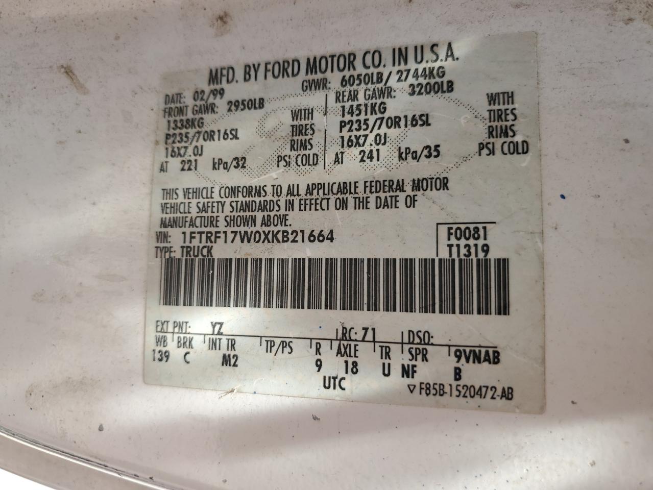 1FTRF17W0XKB21664 1999 Ford F150