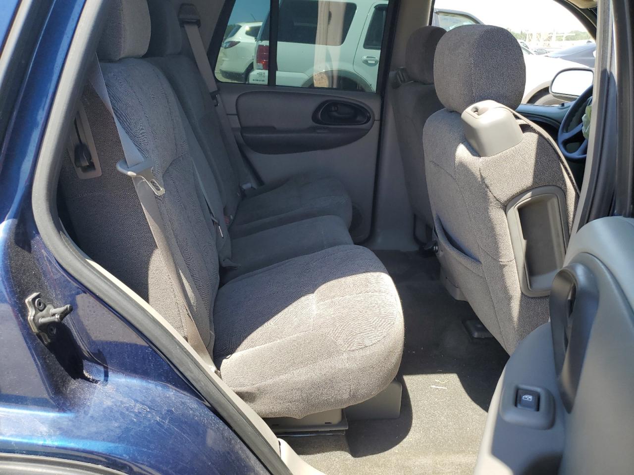 1GNDT13S542157567 2004 Chevrolet Trailblazer Ls