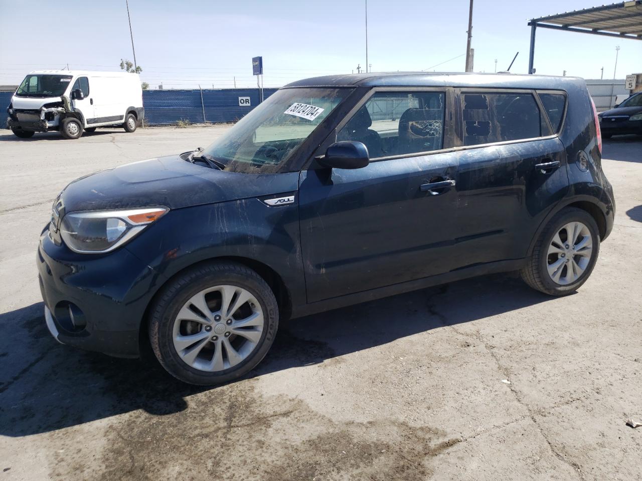 KNDJP3A59J7581373 2018 Kia Soul +