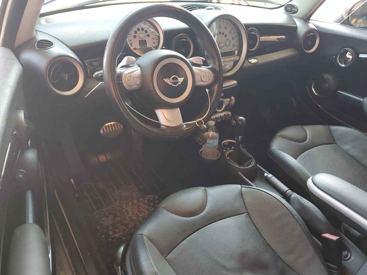 WMWMF7C55ATZ71072 2010 Mini Cooper S