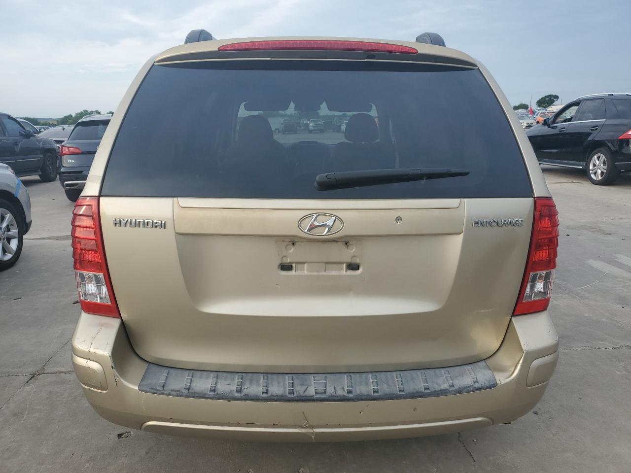 KNDMC233976042118 2007 Hyundai Entourage Gls