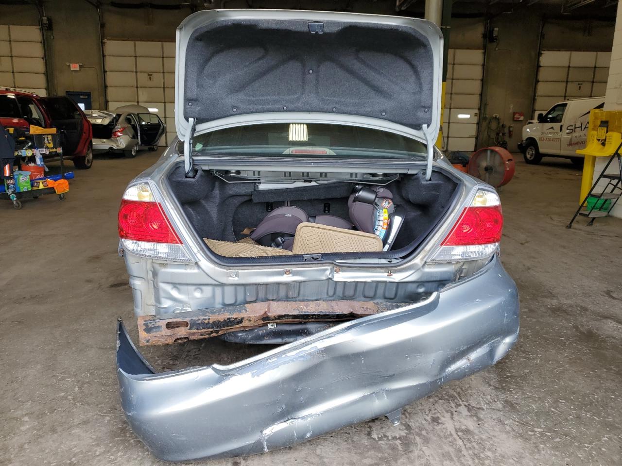 4T1BF30K75U600309 2005 Toyota Camry Le