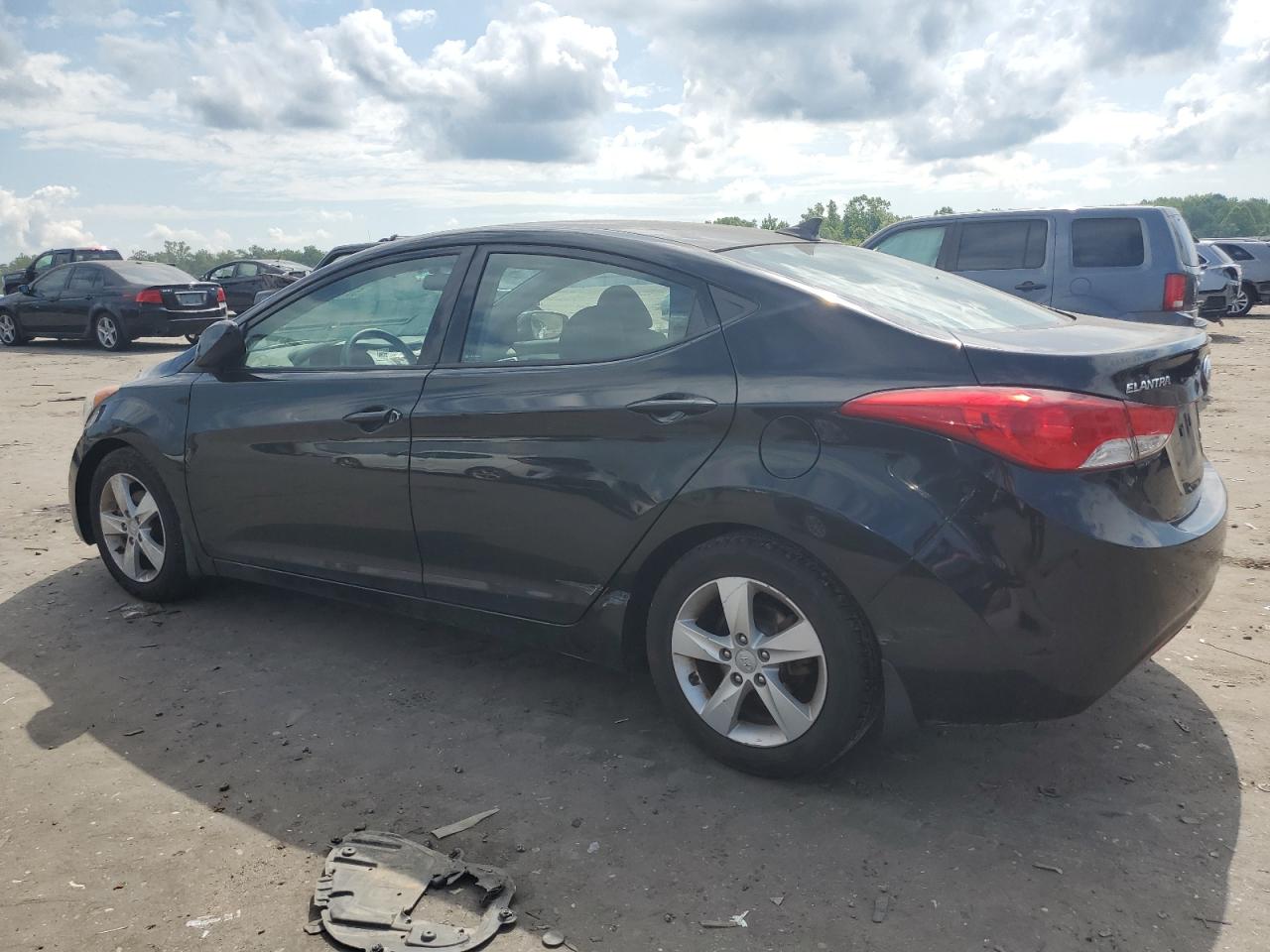 5NPDH4AE9DH397423 2013 Hyundai Elantra Gls