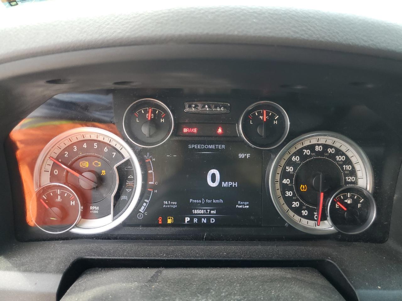 1C6RR6LT1FS629972 2015 Ram 1500 Slt