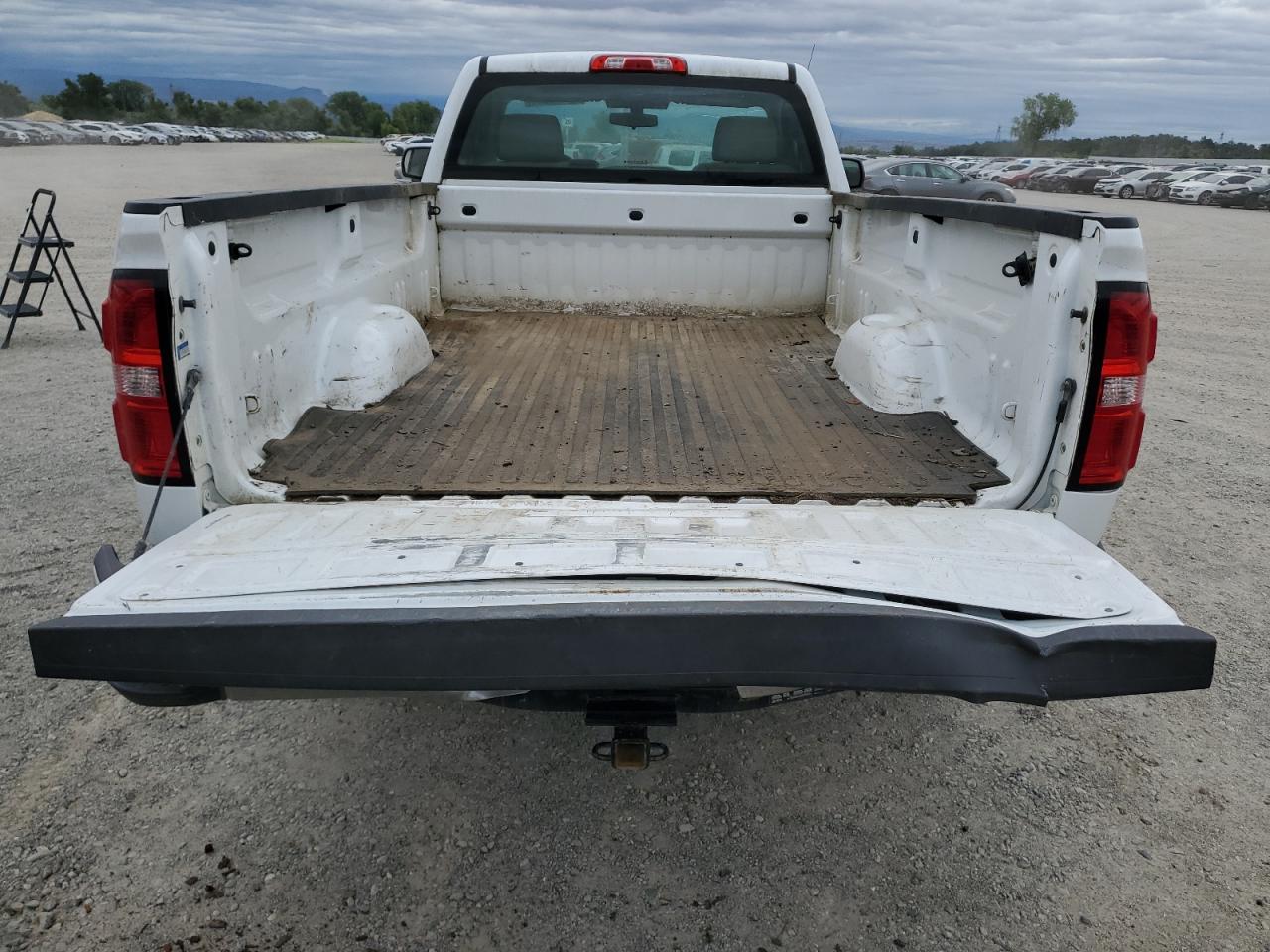 1GTN2LEH2JZ318473 2018 GMC Sierra K1500