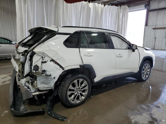 VIN 2T3A1RFV5KC054726 2019 Toyota RAV4, Xle Premium no.3