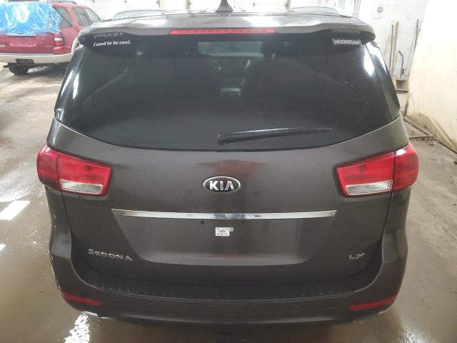 VIN KNDMB5C15H6324695 2017 KIA Sedona, LX no.6