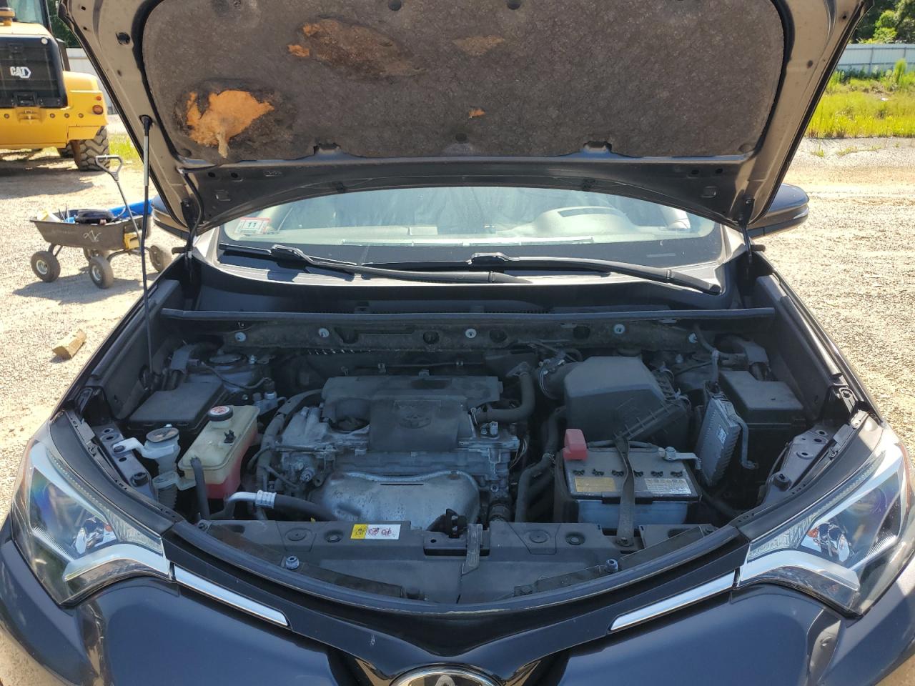 JTMRFREV4HJ714170 2017 Toyota Rav4 Xle