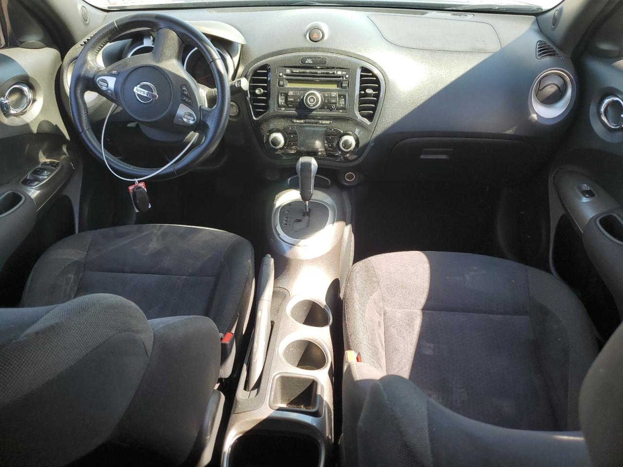 2014 Nissan Juke S vin: JN8AF5MR2ET359482