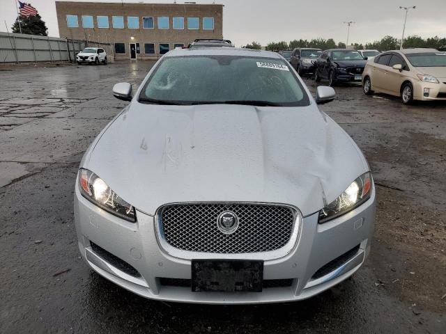 VIN SAJWJ0EF2D8S86995 2013 Jaguar XF no.5