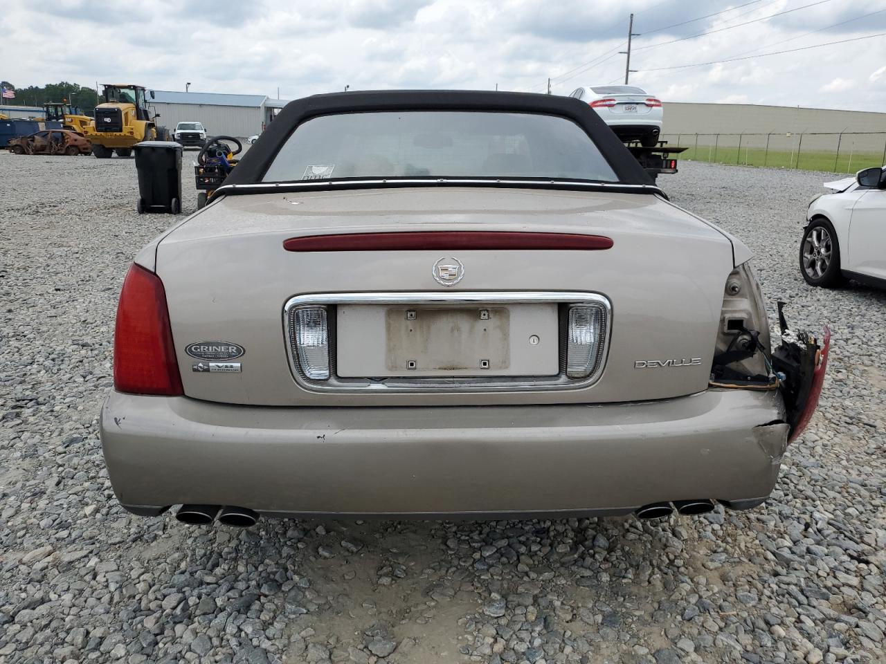 1G6KD54Y34U153323 2004 Cadillac Deville