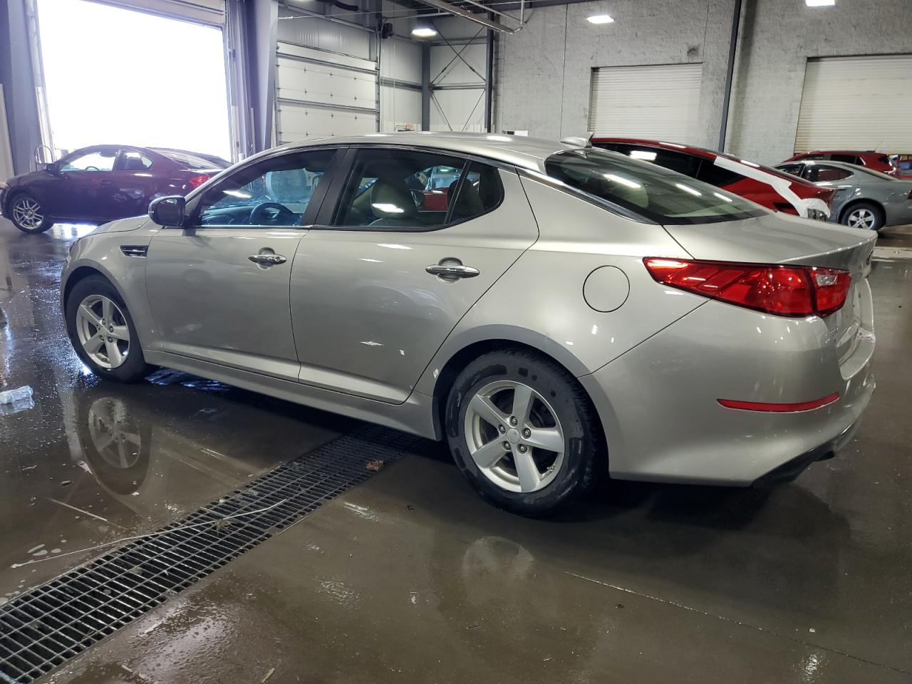 2015 Kia Optima Lx vin: 5XXGM4A72FG478630