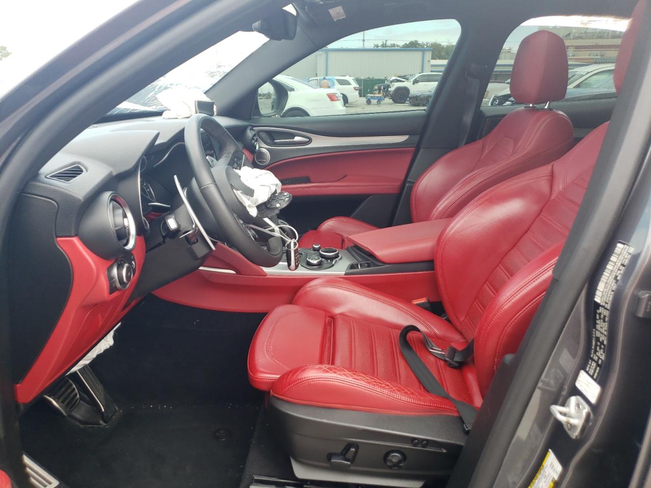 ZASFAKNN5J7C00413 2018 Alfa Romeo Stelvio Ti Sport