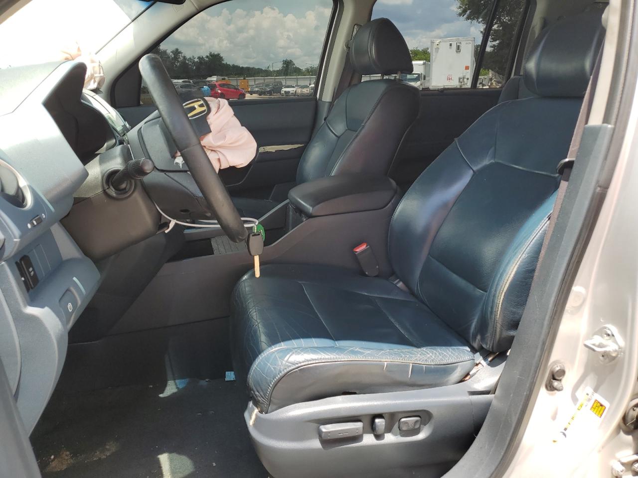 5FNYF48979B018067 2009 Honda Pilot Touring