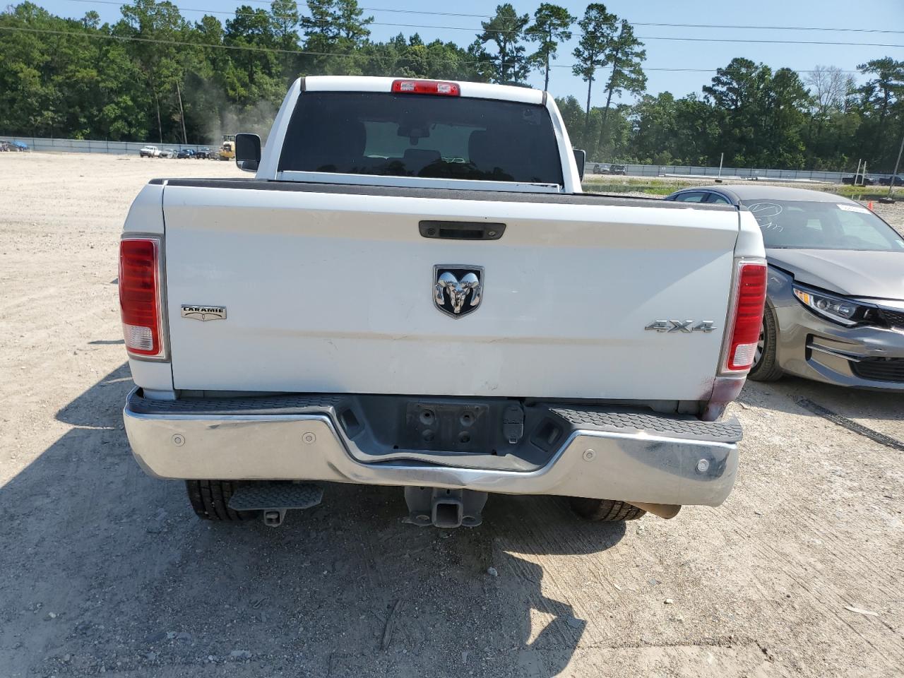 3C6UR5FJ8JG211178 2018 Ram 2500 Laramie