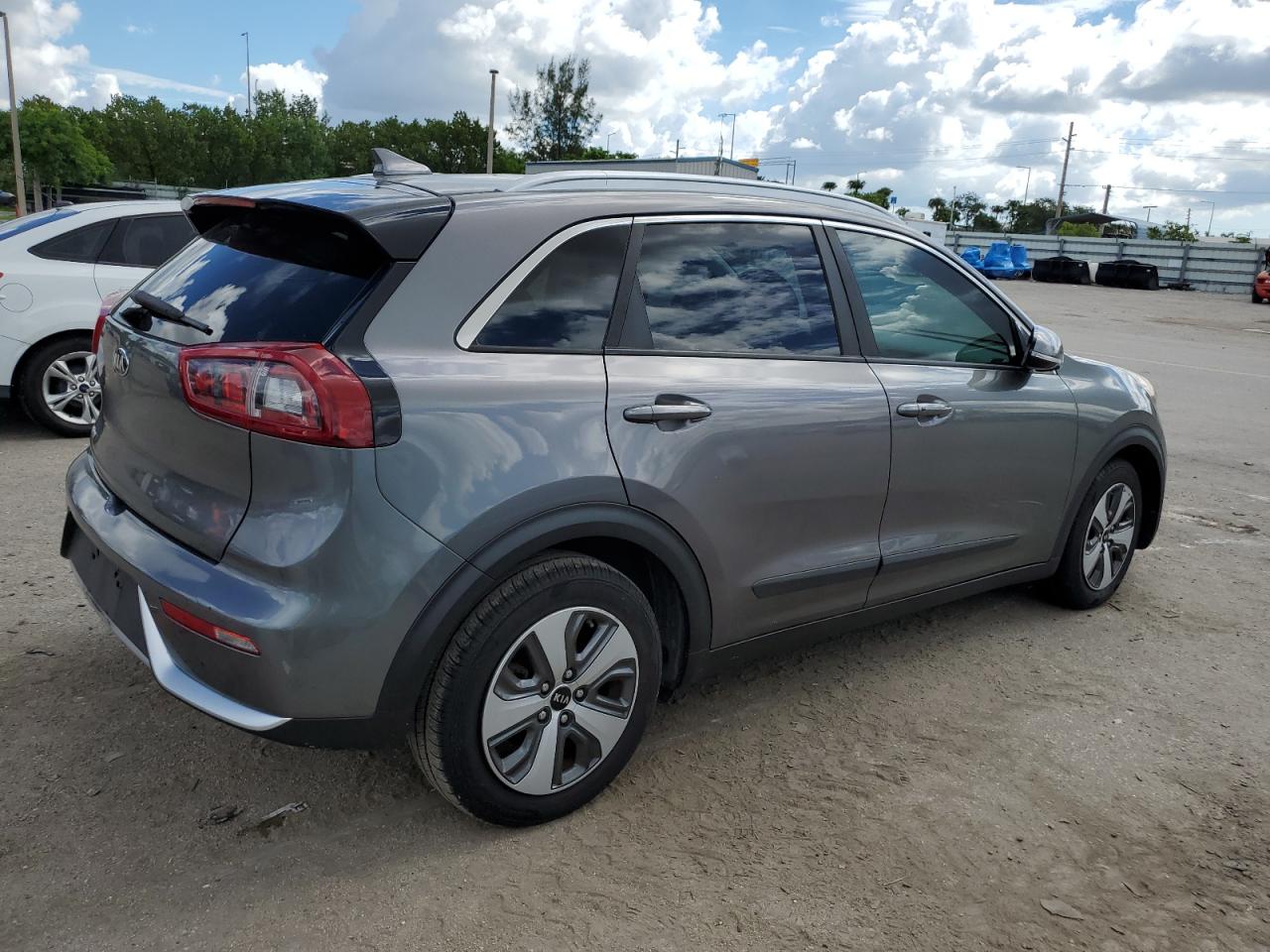 2017 Kia Niro Ex vin: KNDCC3LC2H5037562