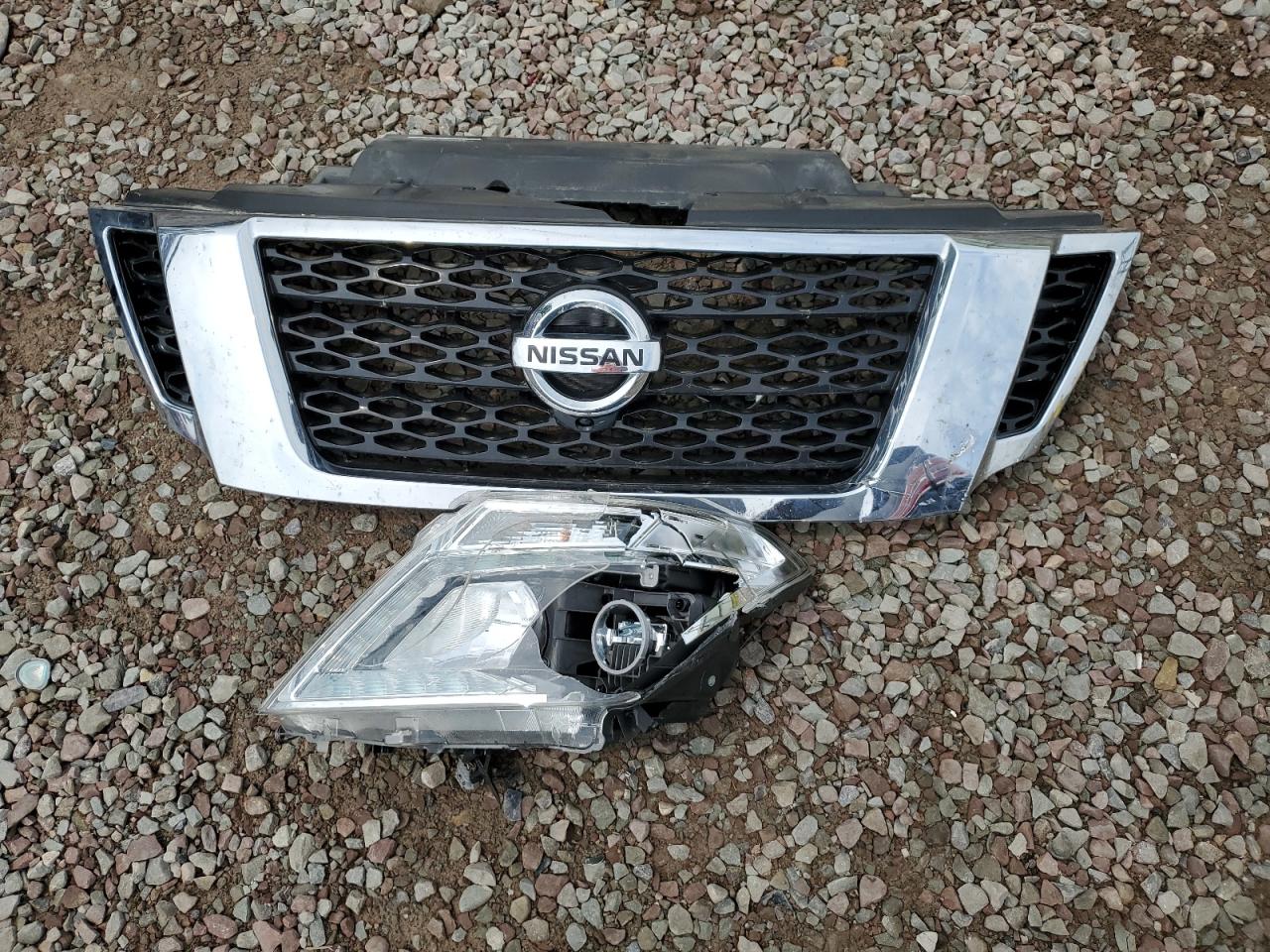 JN8AY2NEXK9755303 2019 Nissan Armada Platinum