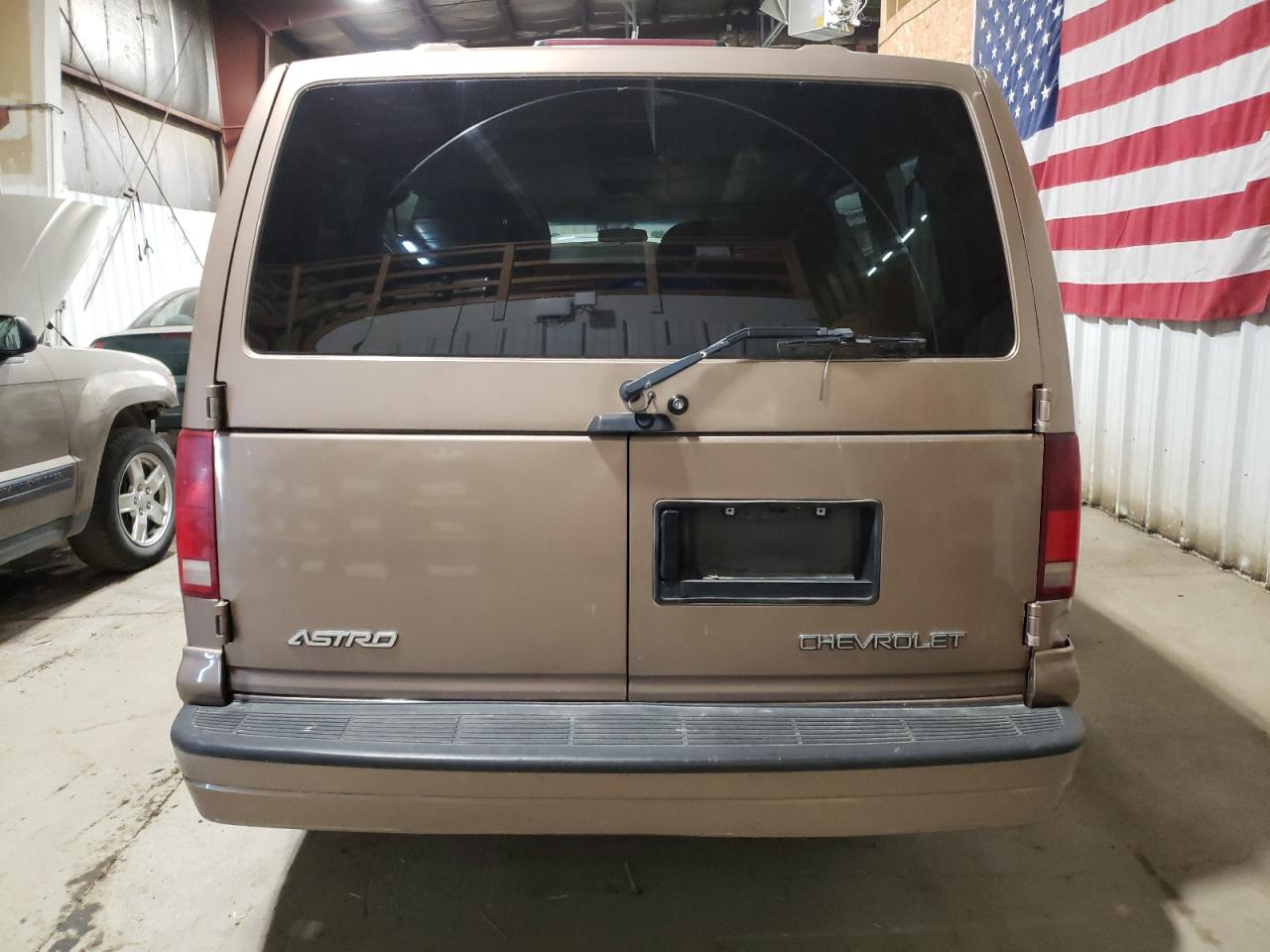 1GNDM19X55B111772 2005 Chevrolet Astro