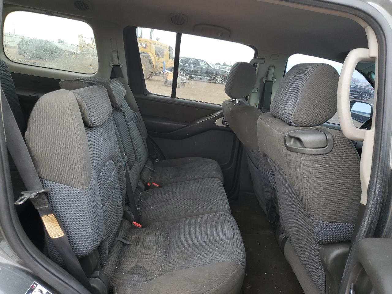 5N1AR18W15C788684 2005 Nissan Pathfinder Le