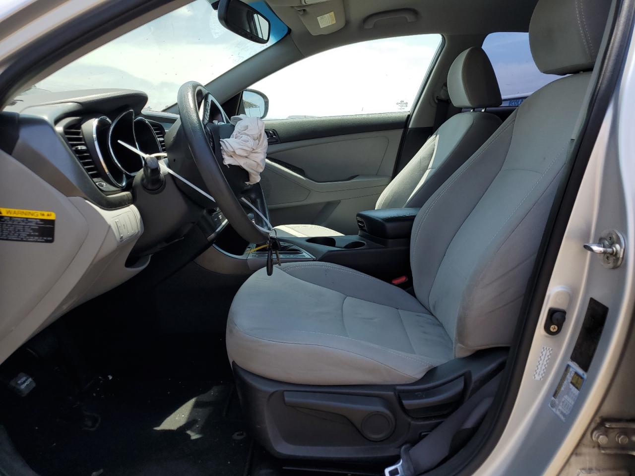 KNAGM4A78C5273682 2012 Kia Optima Lx