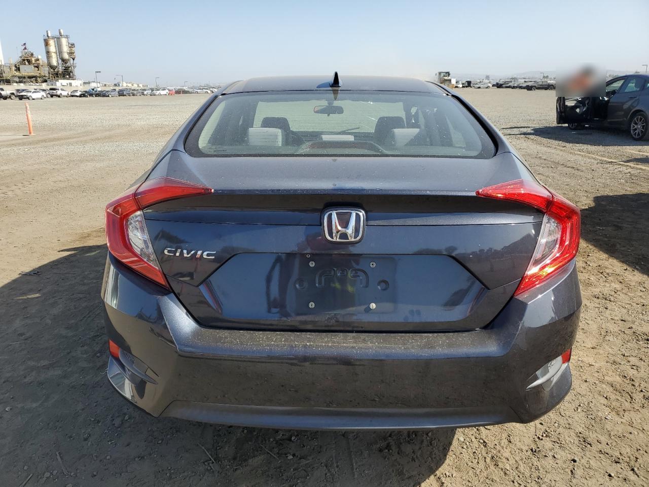 2HGFC2F7XJH516625 HONDA CIVIC 2018
