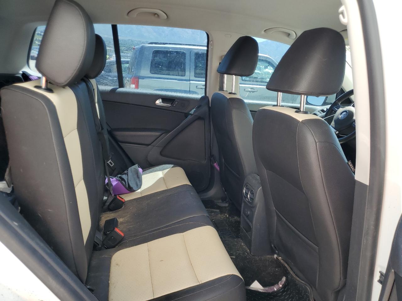 WVGAV7AX0GW590424 2016 Volkswagen Tiguan S