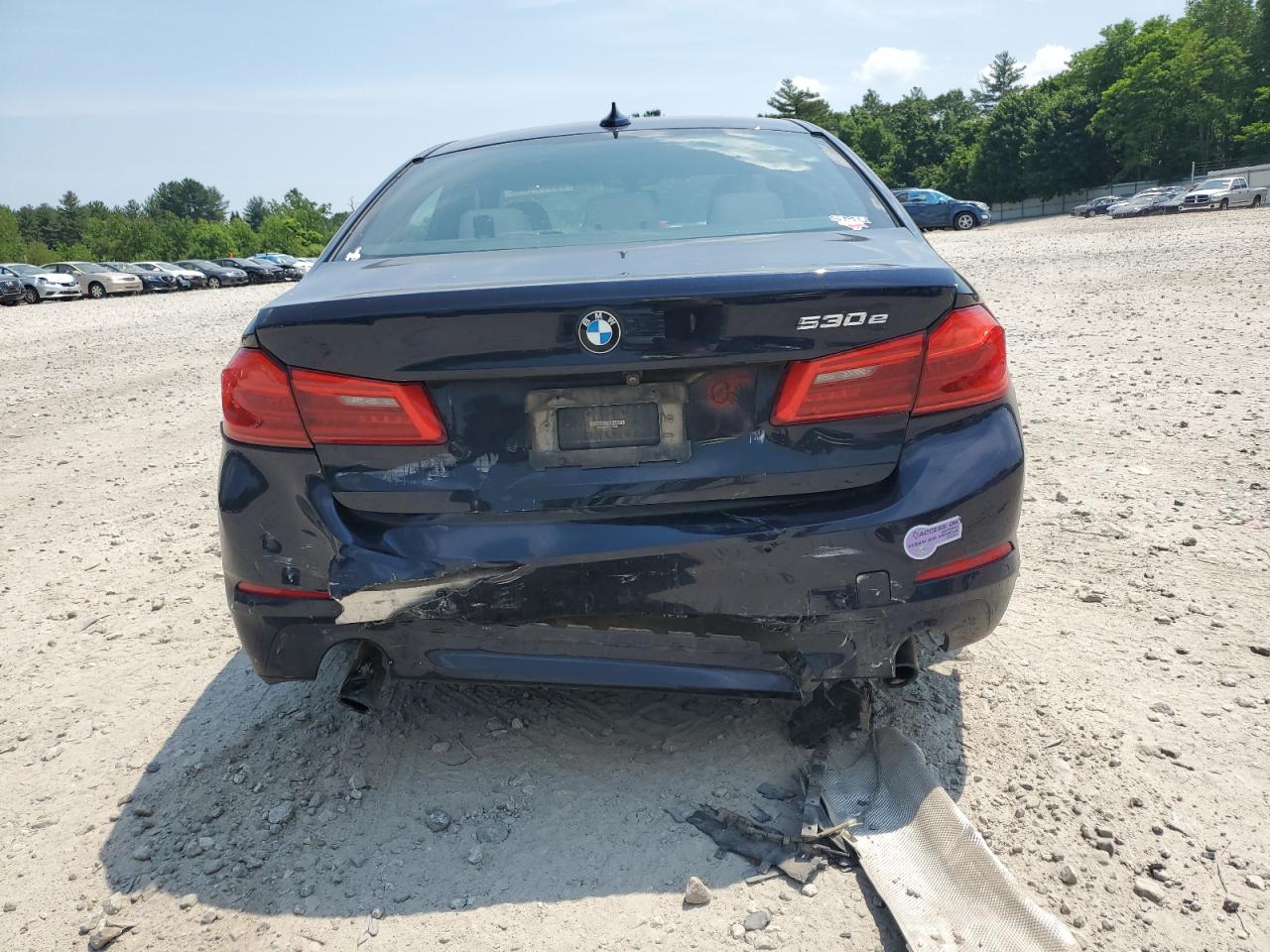 WBAJA9C55KB398582 2019 BMW 530E