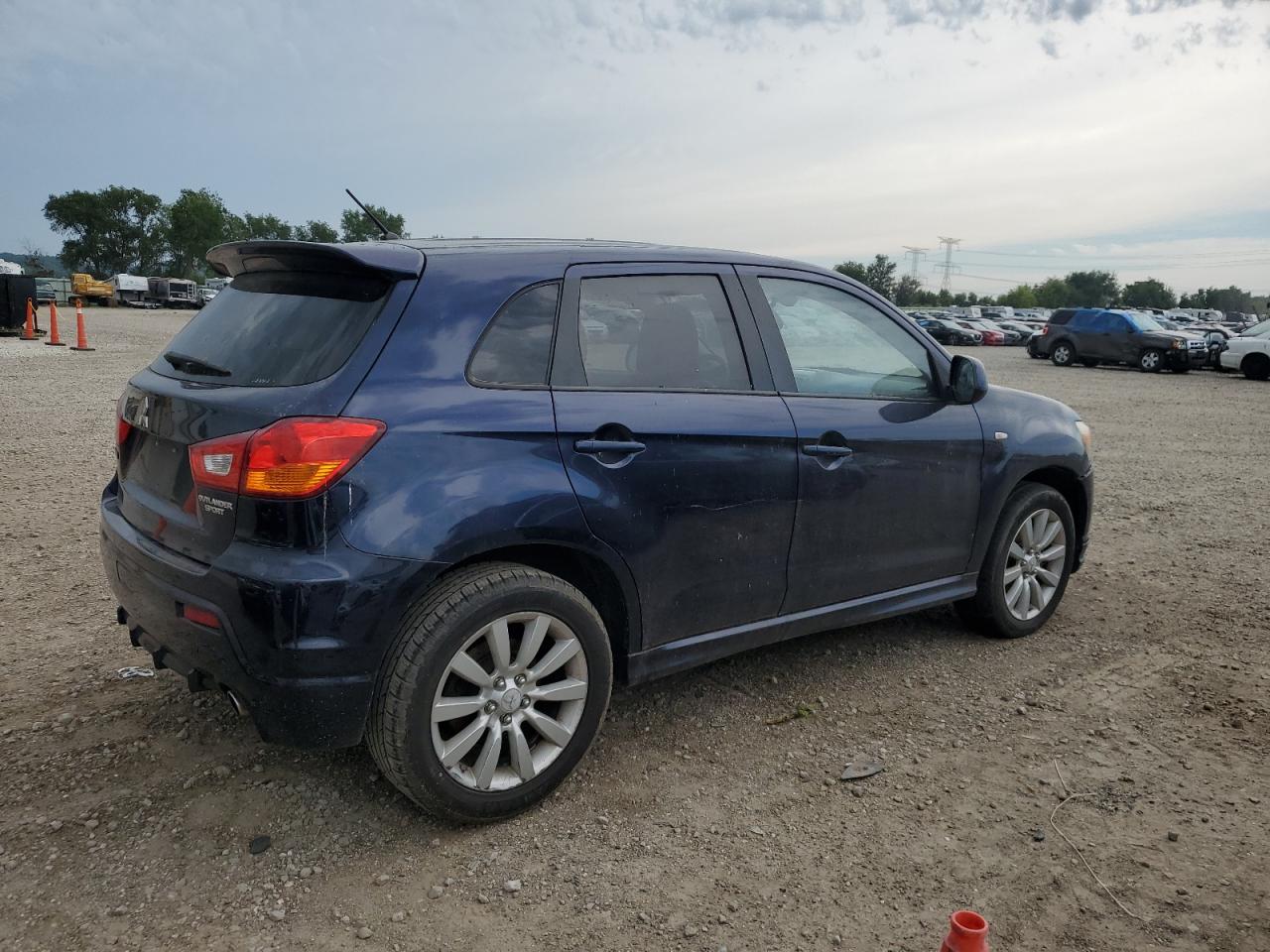 JA4AR4AU9BZ023501 2011 Mitsubishi Outlander Sport Se