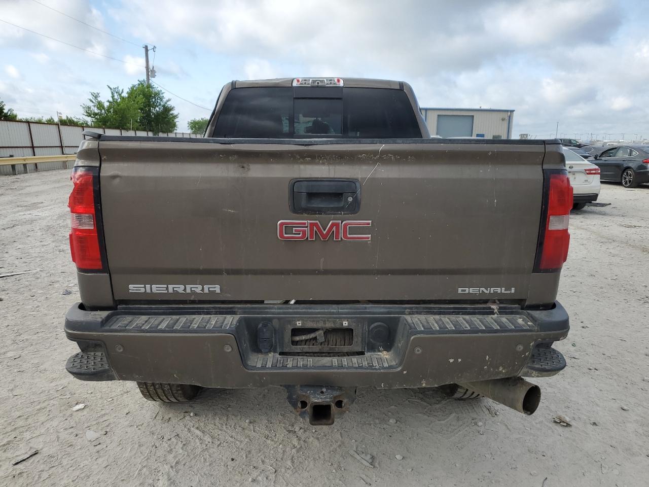 1GT120E87FF549908 2015 GMC Sierra K2500 Denali