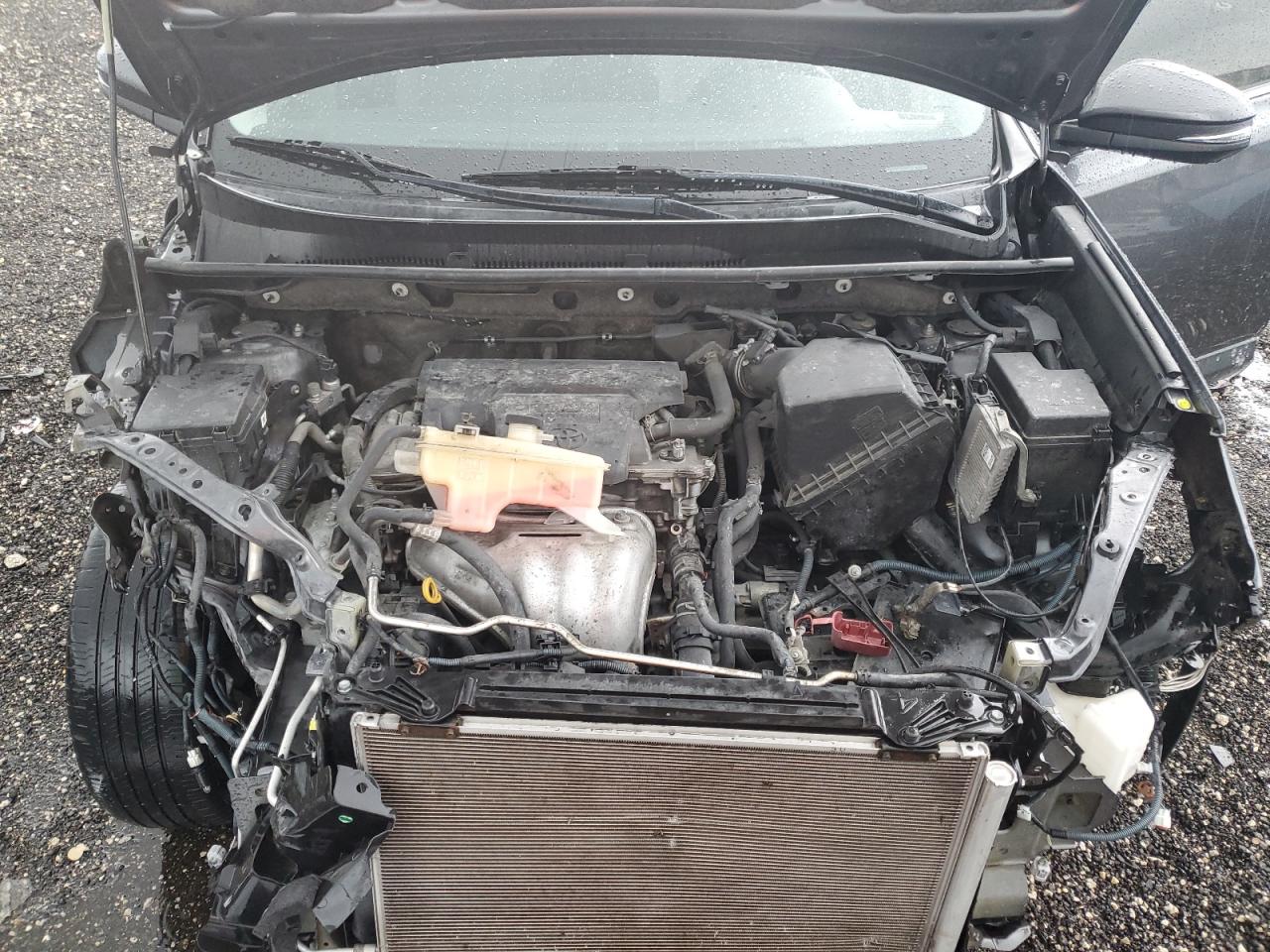 JTMWFREV6HD103994 2017 Toyota Rav4 Xle