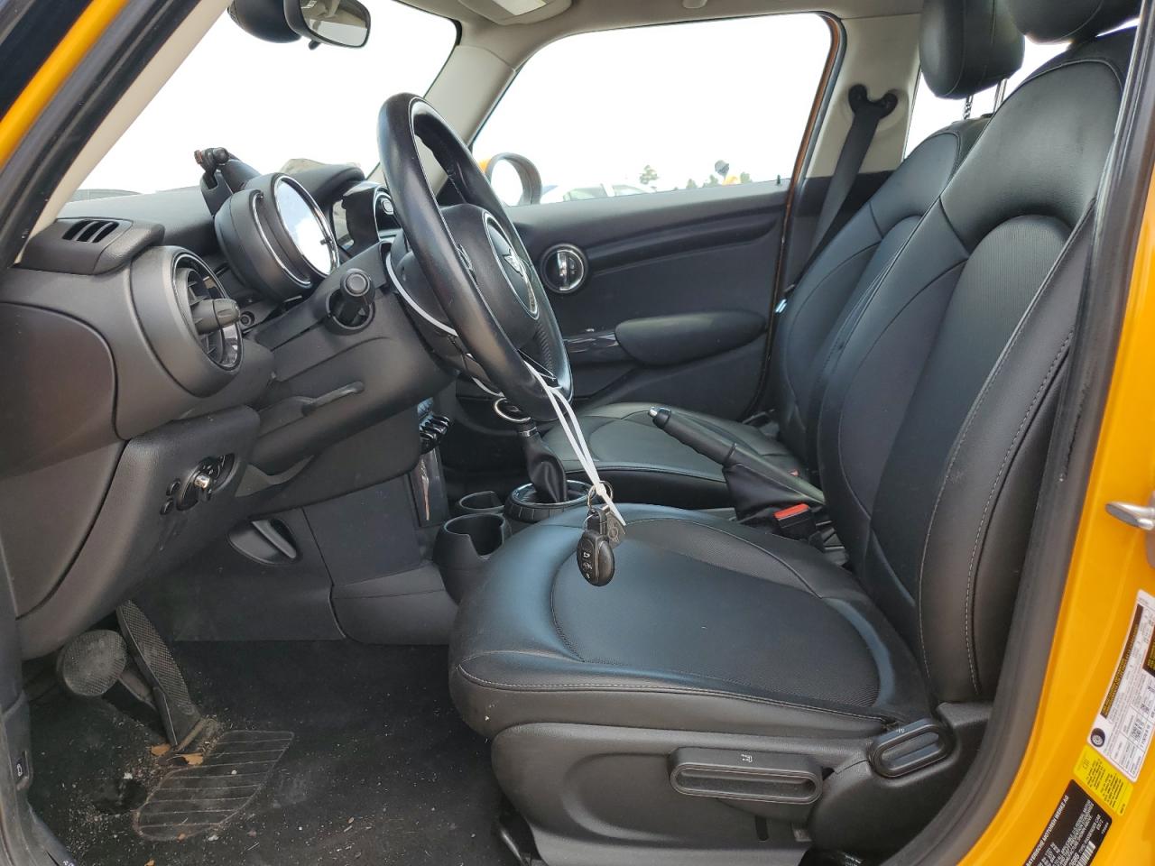 WMWXU1C53G2D10688 2016 Mini Cooper