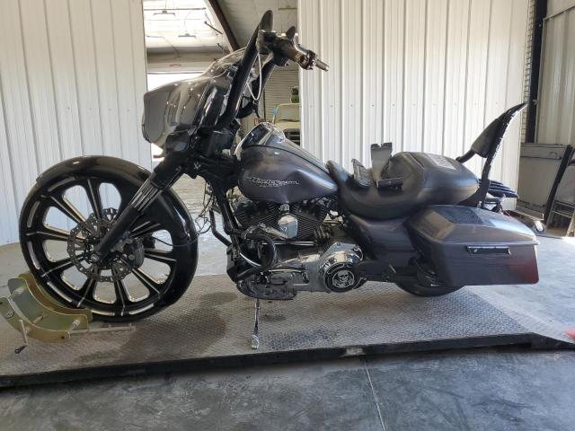 2015 HARLEY-DAVIDSON FLHXS STRE - 1HD1KRM1XFB696786