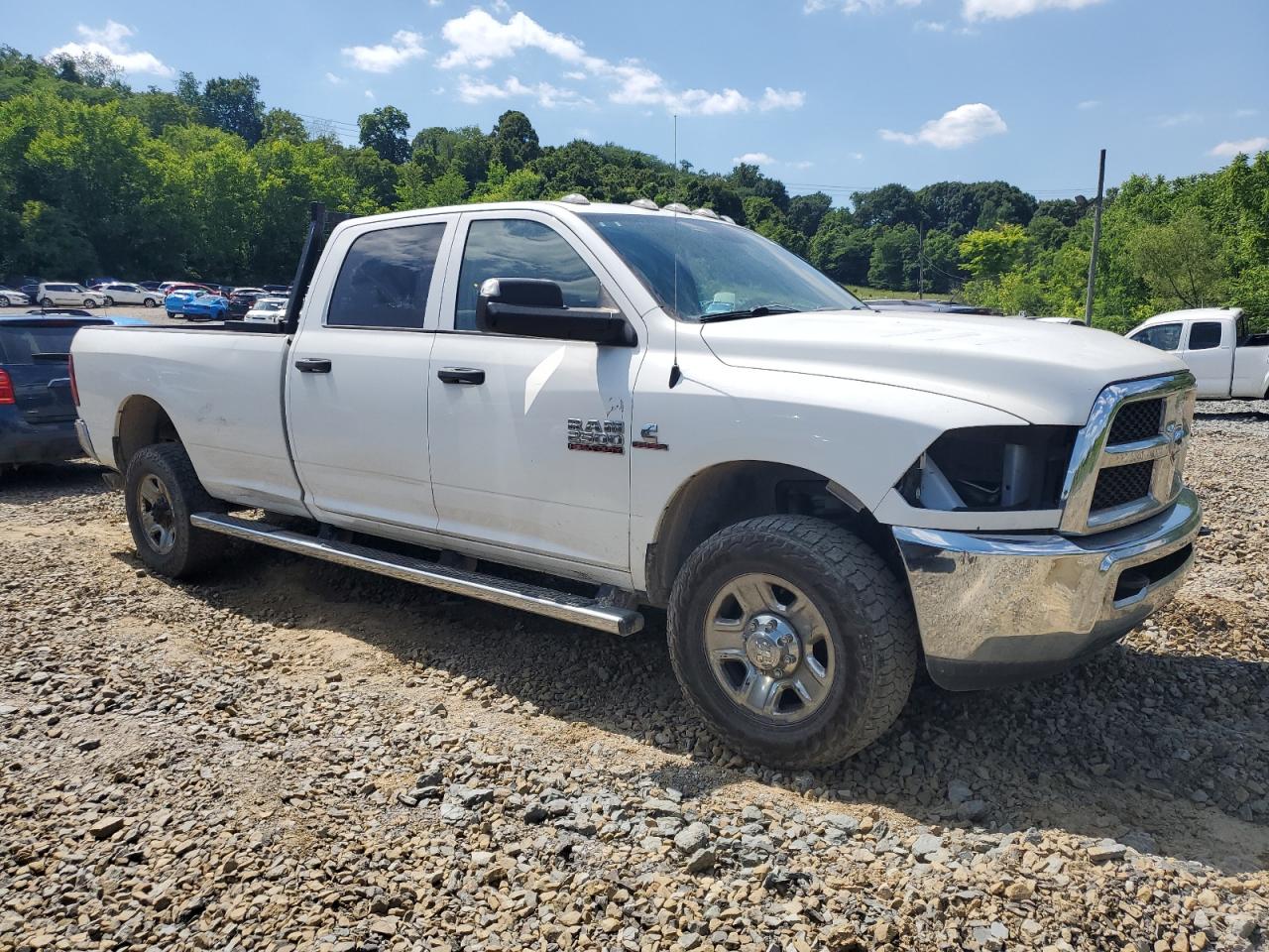 2018 Ram 2500 St vin: 3C6UR5HL1JG377847