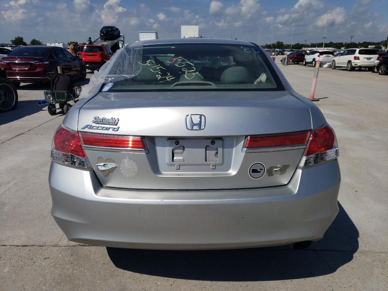 2012 Honda Accord Lxp vin: 1HGCP2F42CA035525