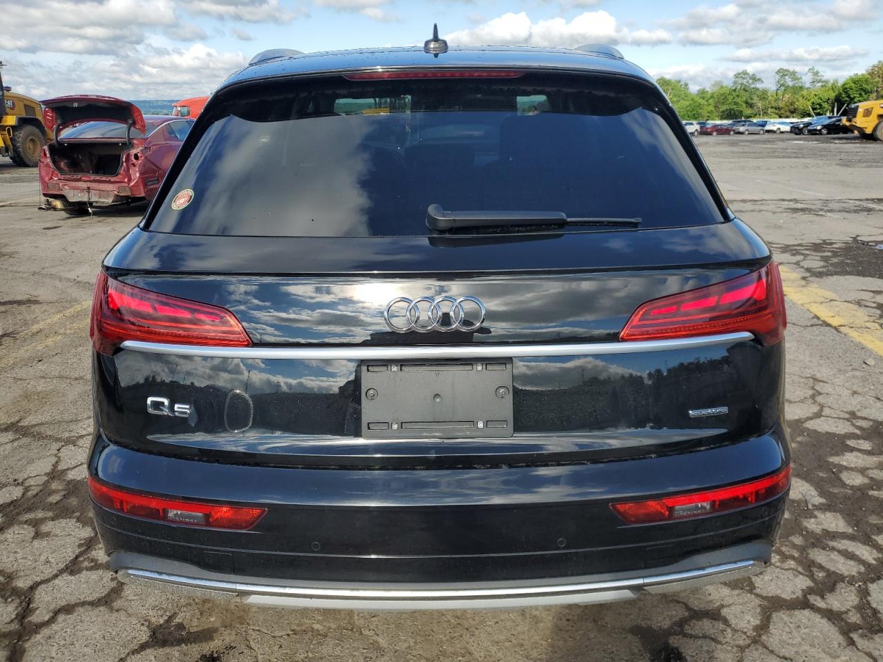 WA1CABFY7M2113600 2021 Audi Q5 Prestige